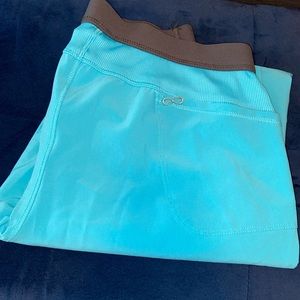 Size small Cherokee infinity scrub bottoms.